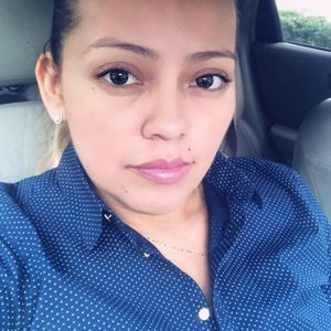 Meet your Posher, Gloria